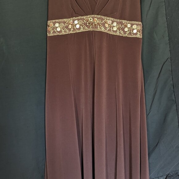 Brown sleeveless dress with sequins size 12 - Picture 2 of 6